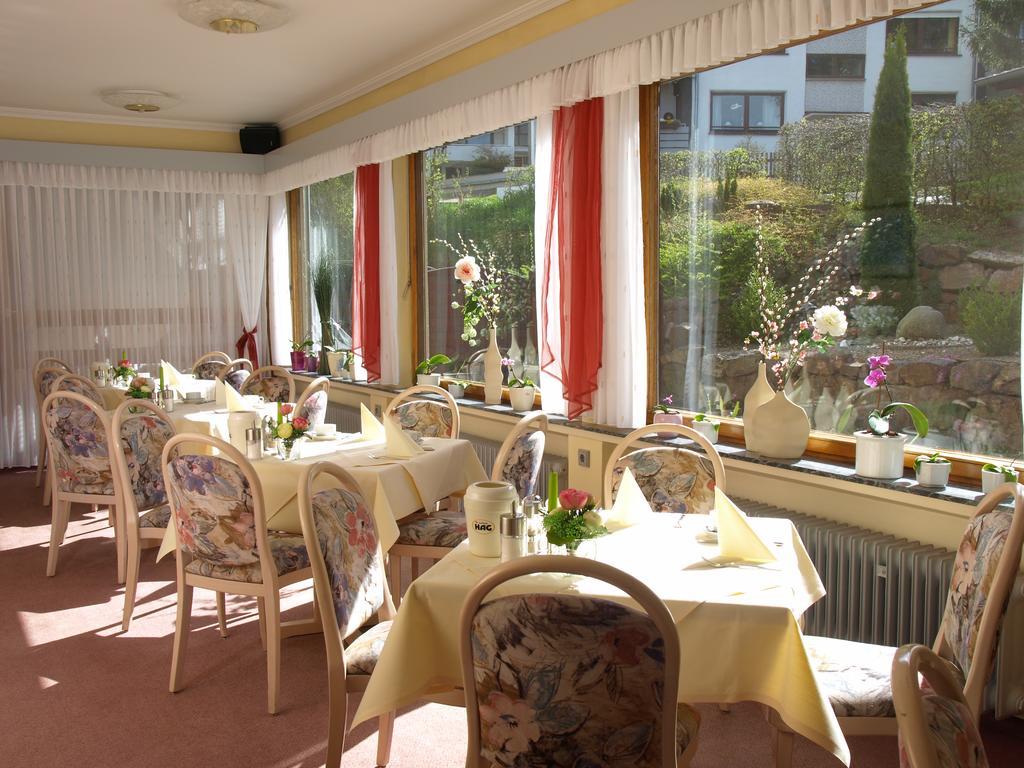 Hotel Landhaus Silbertanne Rotenburg an der Fulda Exterior foto